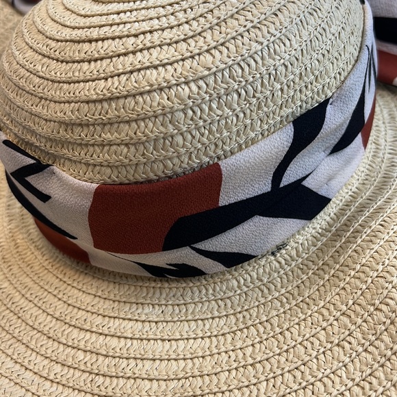 Eugenia Kim Two-Tone “Cecily” Sunhat w/ Scarf Accent, Natural Tan & White, NWT! - Picture 3 of 8
